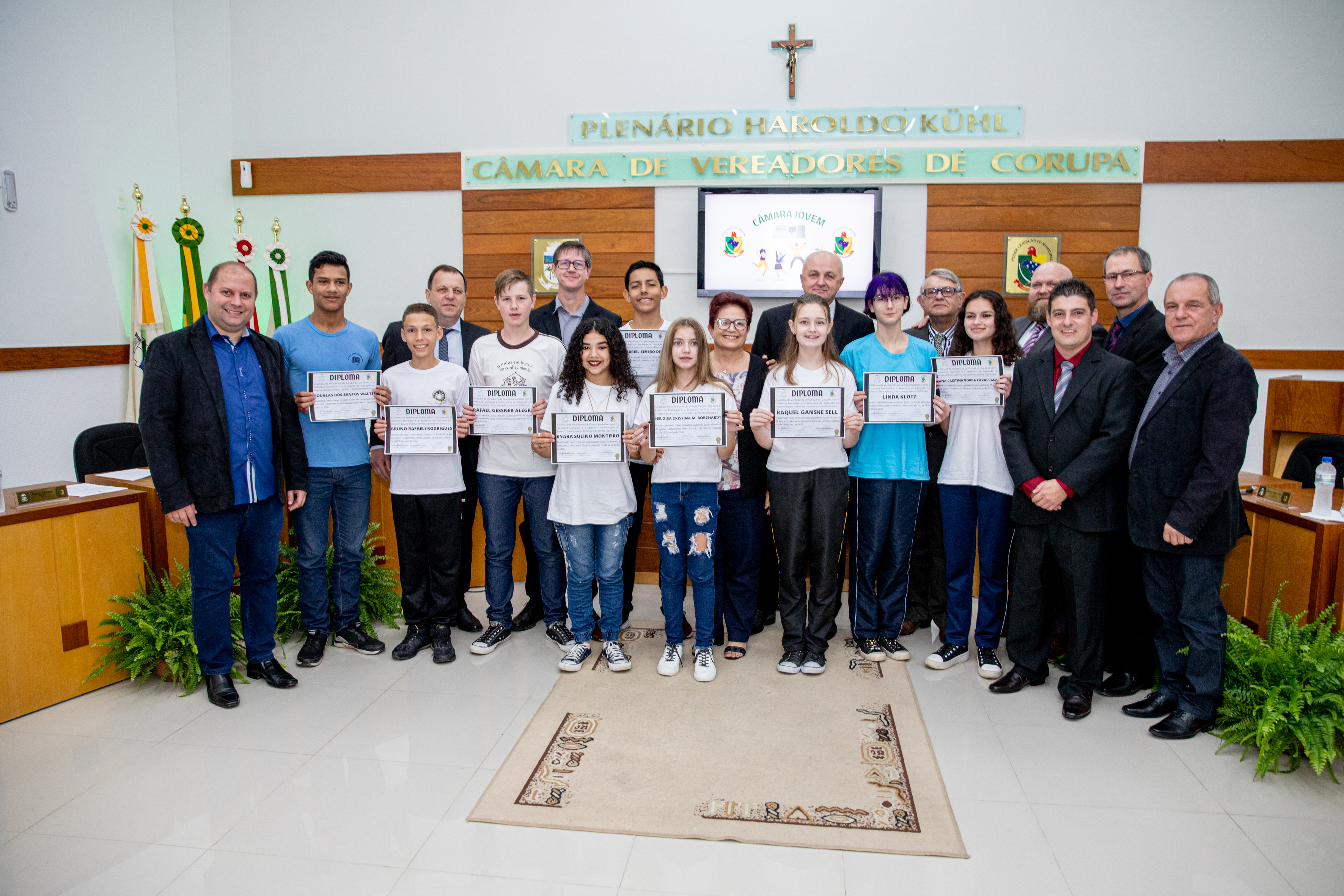 Vereadores jovens diplomados - Vereadores - Prefeito Luiz Carlos Tamanini - secretário de Educação Joney Cícero Morozini.jpg