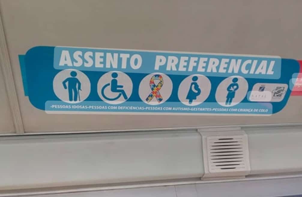 Ônibus terão assentos especiais com símbolo do Transtorno do Espectro Autista em Corupá